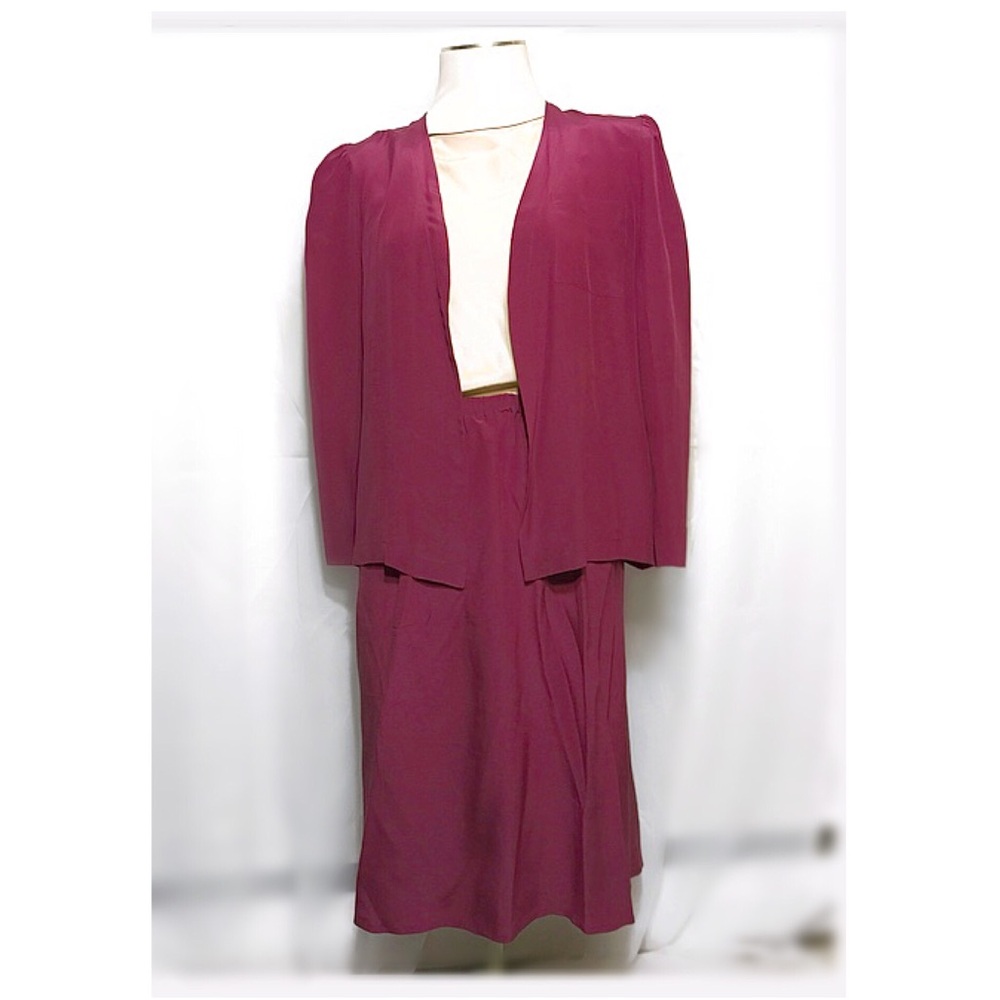 3pc Vintage 100% Royal silk Jacket  w/skirt &top for ❤️ Valentine or Anytime